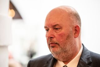 BIS zblízka sledovala korupci u ministra, policii zalarmovala, až když končil - Seznam Zprávy